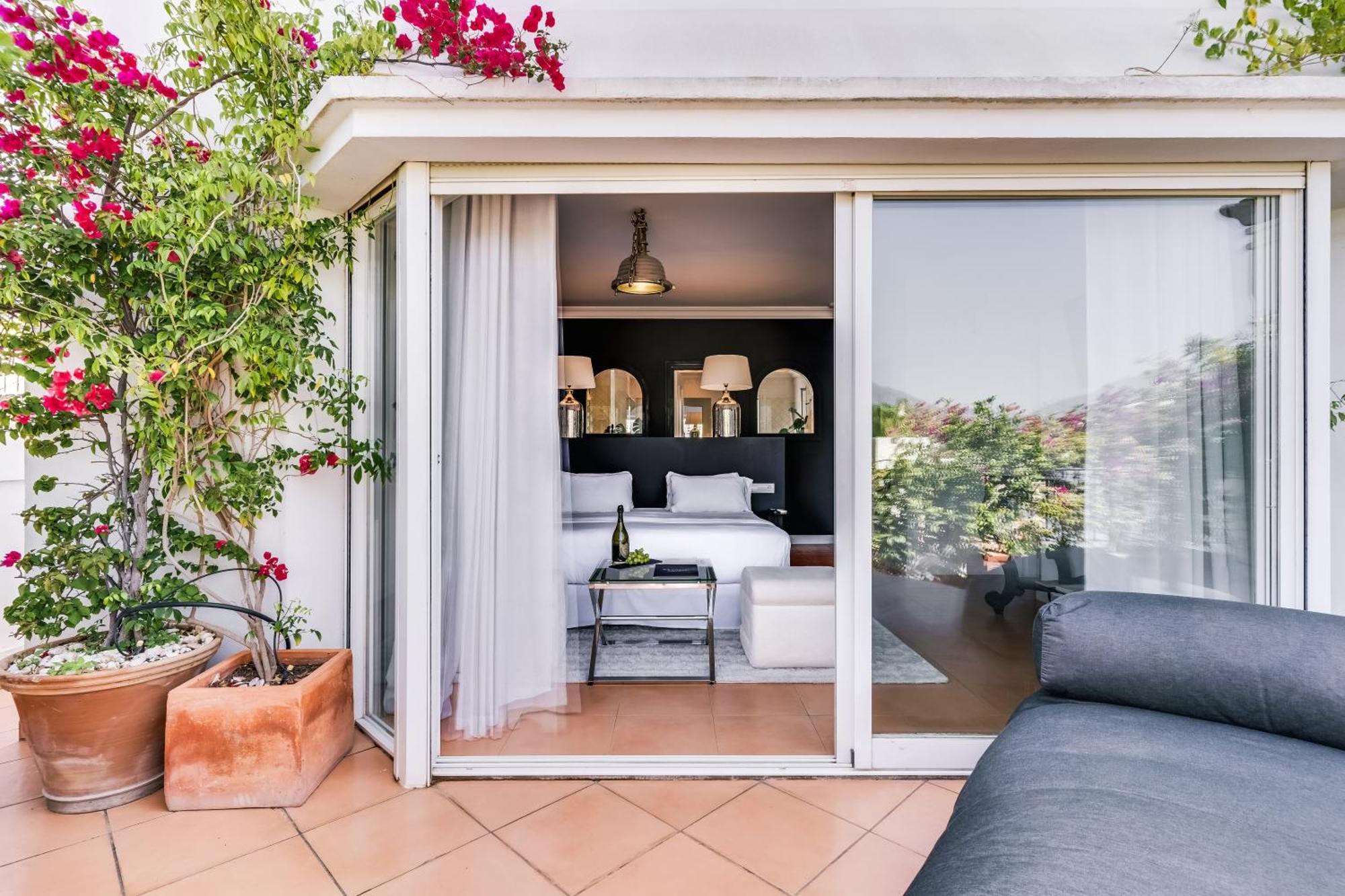 Molo Luxury Suites Puerto Banus Марбеля Екстериор снимка